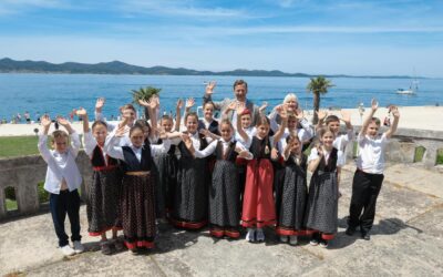 MALI ČUVARI TRADICIJE IZ PRIVLAKE U POSJETU ŽUPANU BILAVERU
